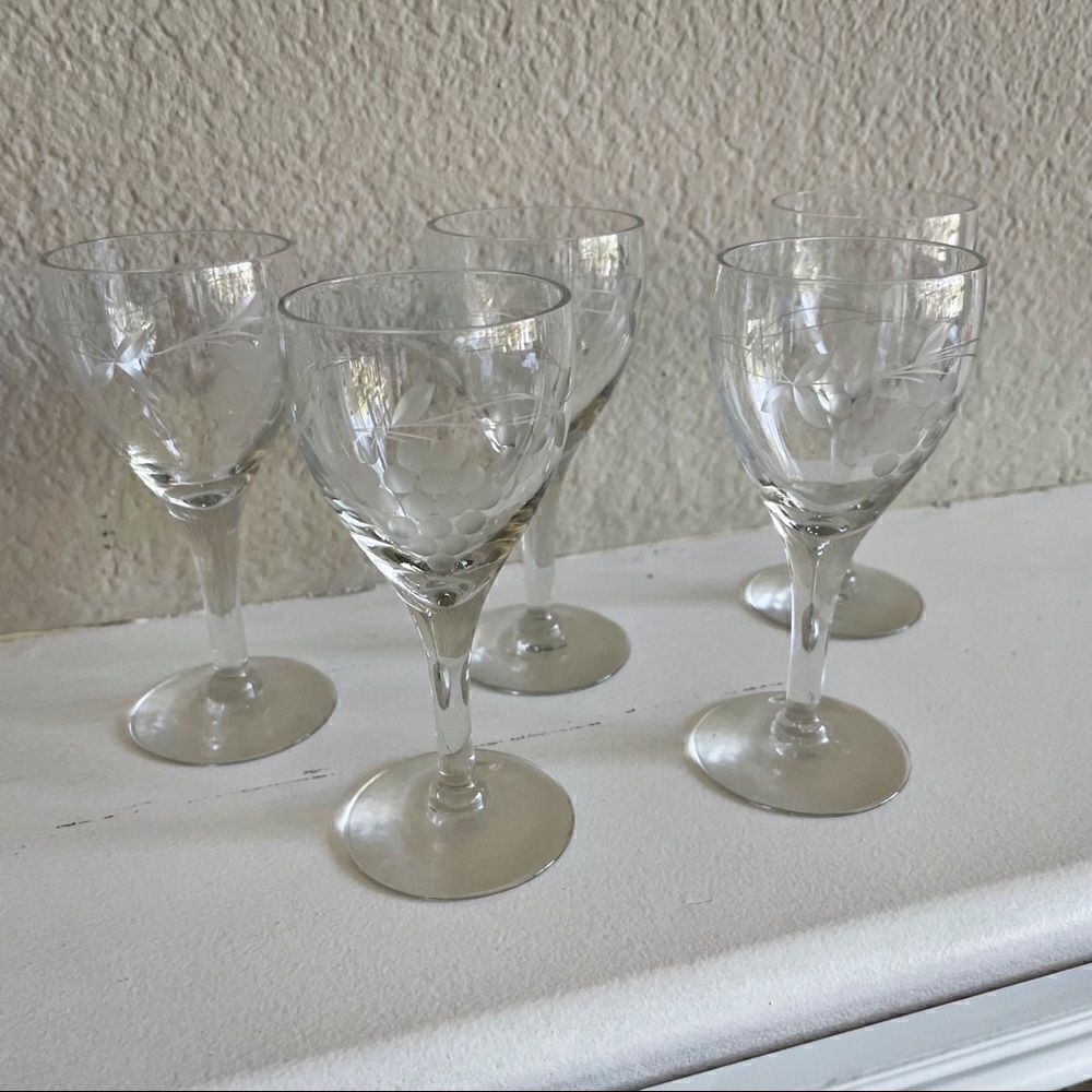 Set of 5 Vintage Sherry Glasses with Etchings Grape and Vine Leaves